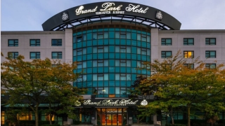 Hotels with Airport Shuttle Vancouver | Grand Park Hotel Vancouver Airport