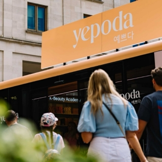 Retail Photoshoot London | Visual Storytelling by Stuart Bailey