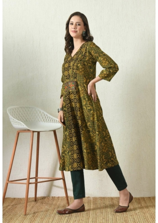 Elegant Cotton Kurta Collection – Tavsiapparel