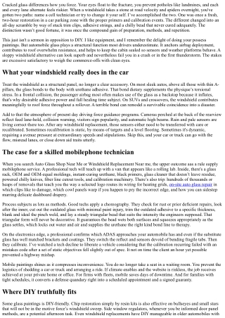 Mobile Windshield Replacement: Professional vs. DIY